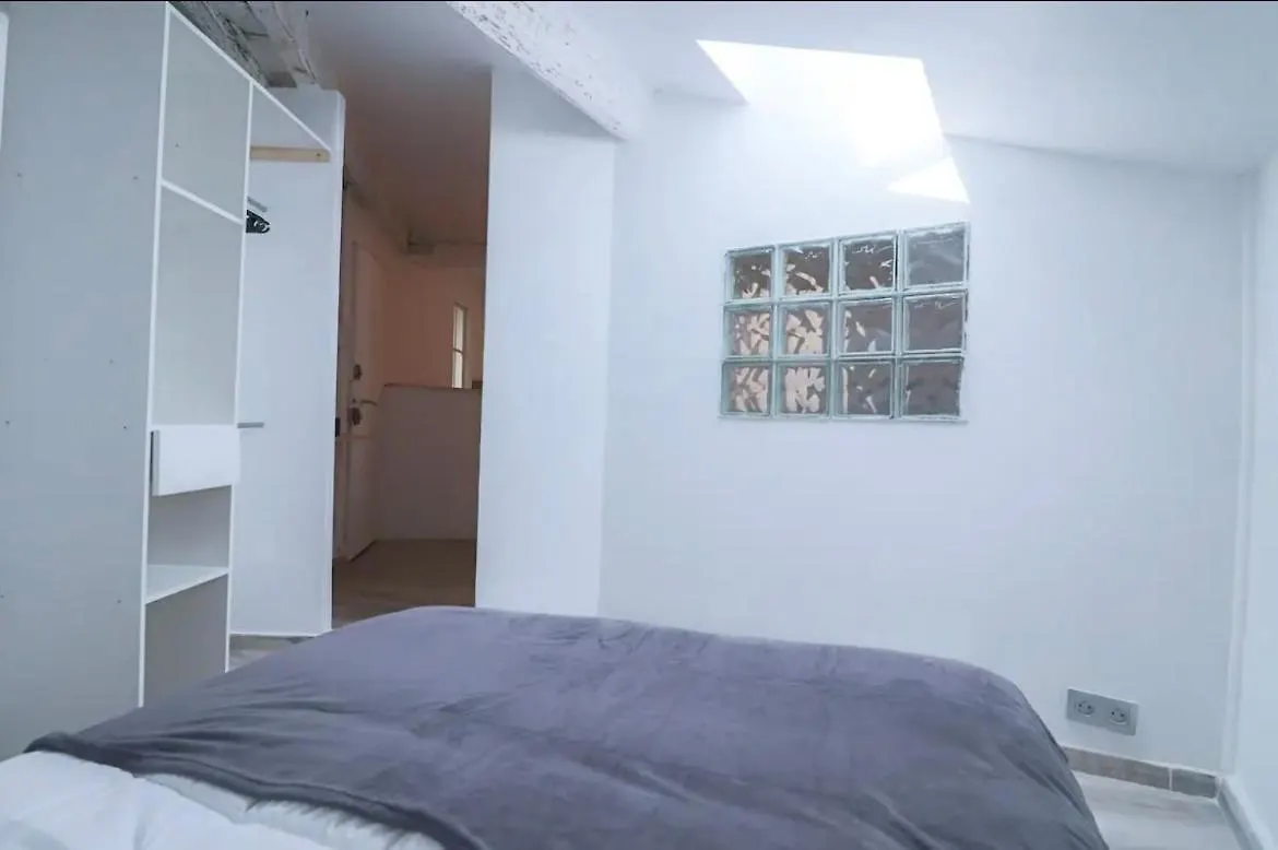 Joli 2 Pieces Renove A Proximite Du Centre Et Plage Cannes Frankrijk