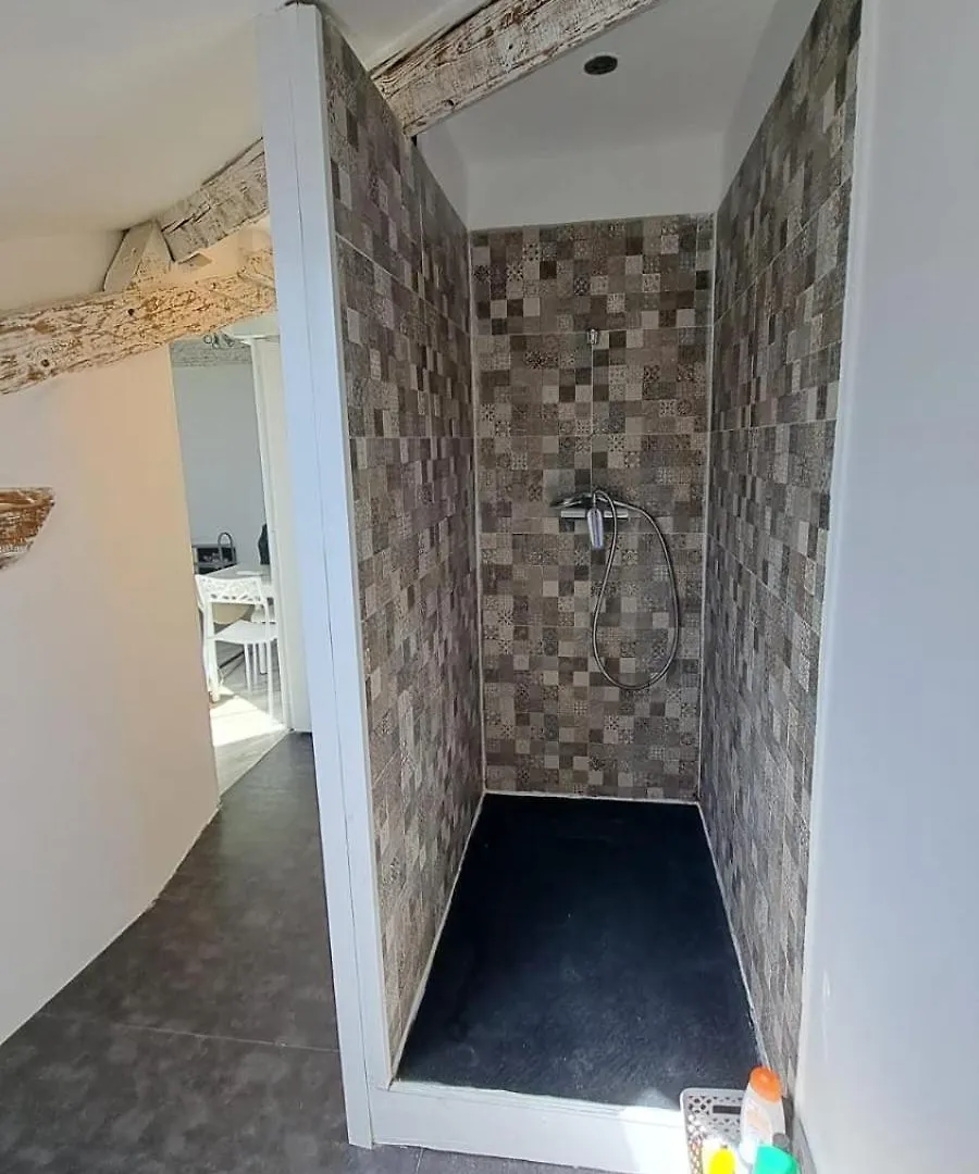 Appartement Joli 2 Pieces Renove A Proximite Du Centre Et Plage Cannes