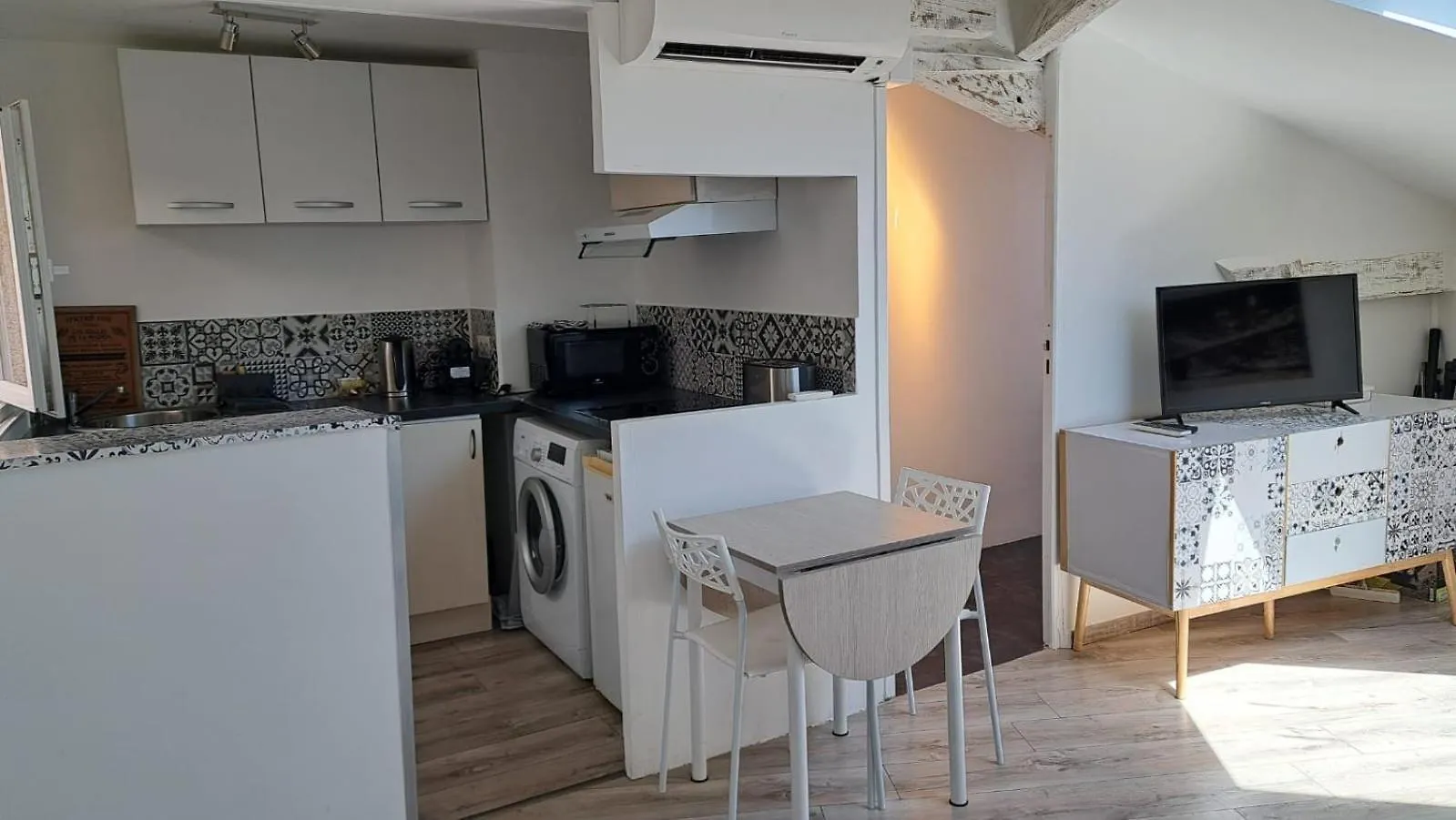 Joli 2 Pieces Renove A Proximite Du Centre Et Plage Cannes